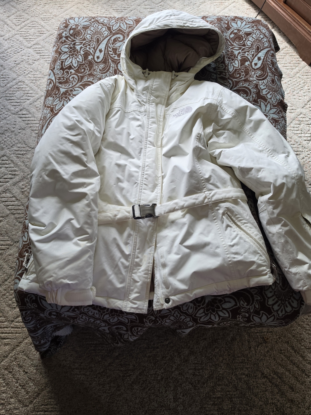 Large-The North Face Women's White Hooded Ski Jacket with Belted Waist